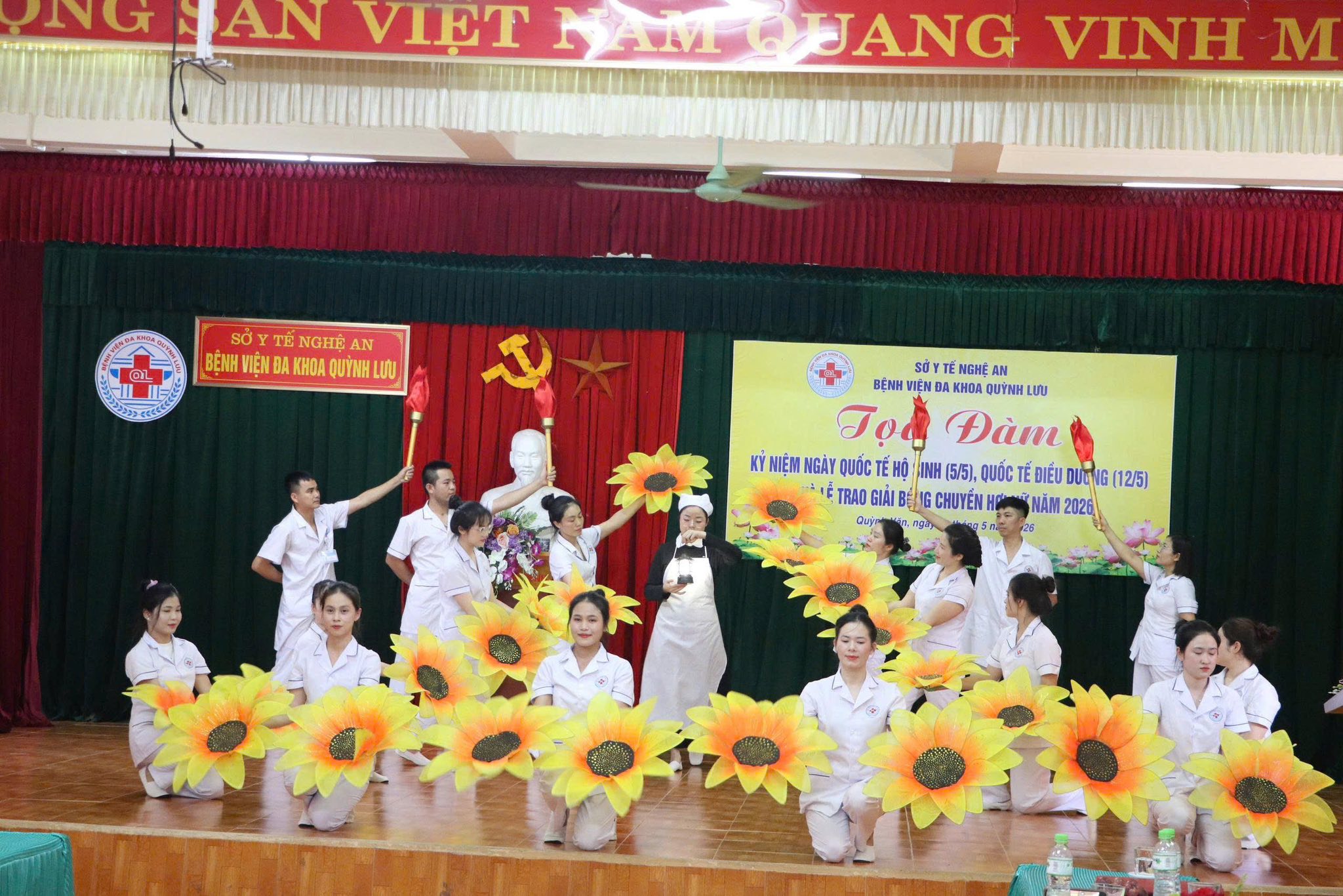 TỌA ĐÀM KỶ NIỆM NGÀY QUỐC TẾ HỘ SINH 5/5, QUỐC TẾ ĐIỀU DƯỠNG 12/5